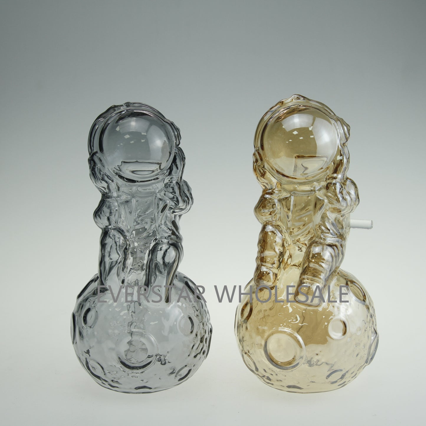 6.6" Astronaut Glass Water Pipe