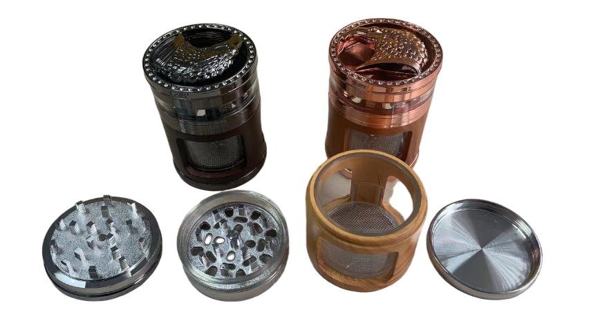 Smoke Grinder 4-layer Eagle Cover Large Window Smoke Grinder